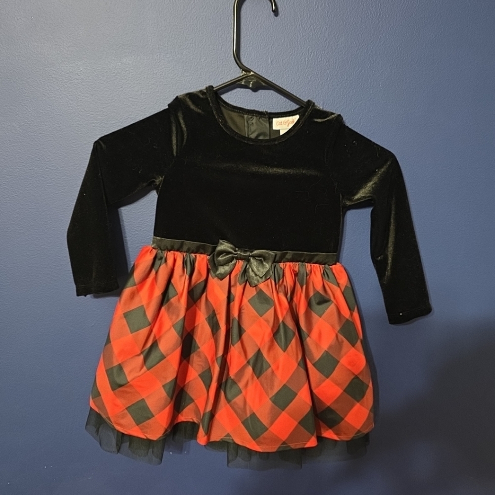 Cat & Jack  Black & Red Plaid Dress Girls Size 3T